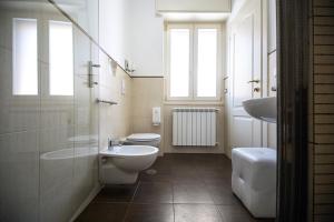 A bathroom at B&B Brindesi