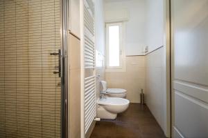 A bathroom at B&B Brindesi