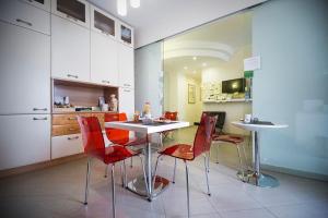 A kitchen or kitchenette at B&B Brindesi