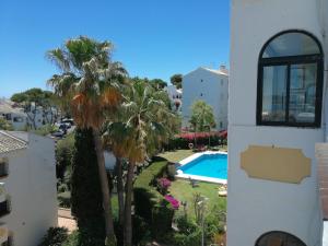 Bazén v ubytování Beach Apartment Las Acacias Torrenueva nebo v jeho okolí