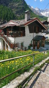 Nespecifikovaný výhled na hory nebo výhled na hory při pohledu z bed and breakfast