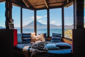 山林小屋周边自然景观