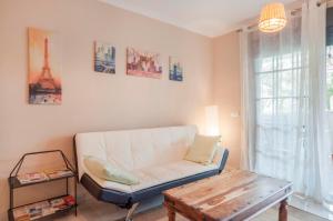 Posteľ alebo postele v izbe v ubytovaní Beach and golf apartament + 18 fotografií
