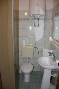 Kylpyhuone majoituspaikassa Guesthouse Santor