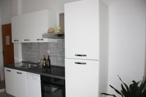 Guesthouse Santor的厨房或小厨房
