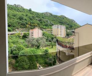 Nespecifikovaný výhled na hory nebo výhled na hory při pohledu z apartmánu