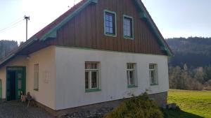 Budova, kde se vila nachází