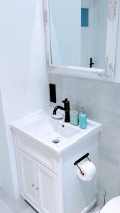 Koupelna v ubytování Apartament Wesoła + 17 fotografií