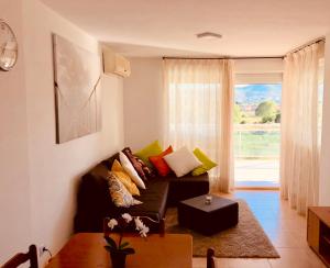 Ein Sitzbereich in der Unterkunft Apartamento Solmar