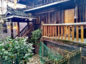 Balkón nebo terasa v ubytování Lost World Sanjiang Guest house