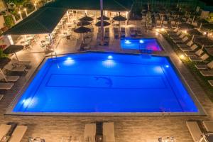Bazén v ubytovaní Solimar Turquoise - Adults Only alebo v jeho blízkosti