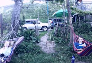 Giardino di Guest House Karati