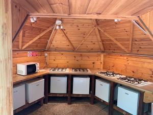 Kuchyňa alebo kuchynka v ubytovaní Camping Dolce Sole