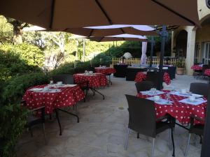 Restaurace v ubytování La Picholine en Provence