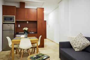 Kuchyň nebo kuchyňský kout v ubytování LEEWAYS LOFT V in GRAN VÍA