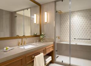 A bathroom at Millennium Istanbul Golden Horn