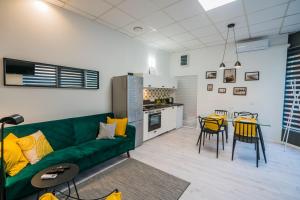 Kuchyň nebo kuchyňský kout v ubytování Centrum Apartman + 12 fotografií
