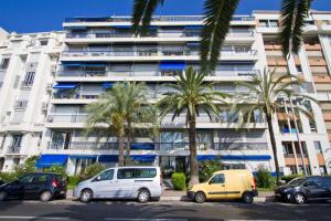 Photo de la galerie de l'établissement Sea View- Easy Home Booking, à Nice