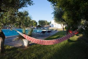 The swimming pool at or close to Masseria I Raffi b&b