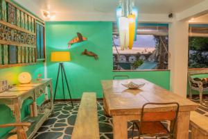 Gallery image of Kai's Beach House Villa in Gili Air