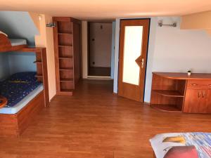 Postel nebo postele na pokoji v ubytování Beach Pension