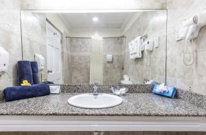 O baie la Bay Gardens Hotel