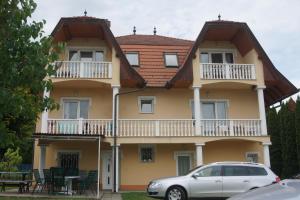Budova, v ktorej sa apartmán nachádza