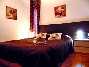 En eller flere senge i et værelse på Apartment Altemar in Las Americas + 41 billeder