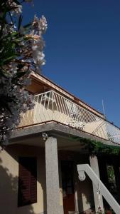 Gallery image of APARTMANI SANDRA PRPIĆ in Rab