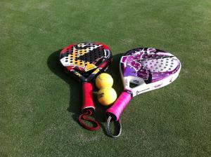 Tenis a/nebo squash v ubytování Abba Burgos nebo okolí