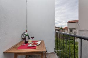 Galeriebild der Unterkunft Apartmani Sol in Makarska + 61 Fotos