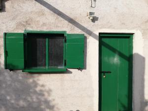 Fotografia z galérie ubytovania Spacious family apartment with parking in the shade and barbecue house v Šibeniku