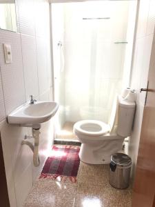 A bathroom at Pousada do Genesio