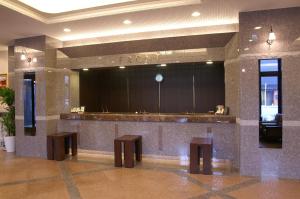 Fuajee või vastuvõtt majutusasutuses Route Inn Grantia Hakodate Goryokaku