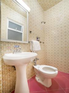 Koupelna v ubytování Hotel Monarca