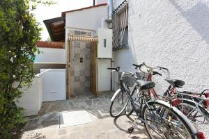 Φωτογραφία από το άλμπουμ του NEW!! Villetta Magenta! σε Pietrasanta