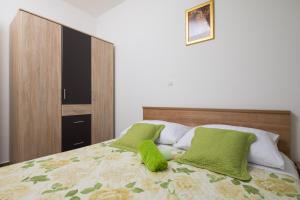 Postel nebo postele na pokoji v ubytování The Beach Suites