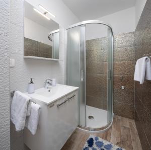 Koupelna v ubytování The Beach Suites