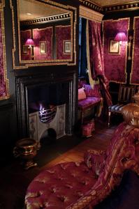 Istumisnurk majutusasutuses The Witchery by the Castle