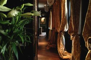 Foto Edinburghis asuva majutusasutuse The Witchery by the Castle galeriist