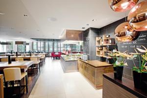 Restaurace v ubytování Mövenpick Hotel Zurich Airport
