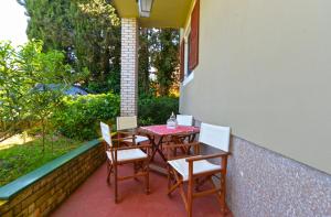 Balkón alebo terasa v ubytovaní Apartment Pineta 1817