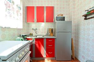 Kuchyňa alebo kuchynka v ubytovaní Apartment Pineta 1817