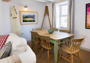 Gallery image of The Cottage in Abersoch