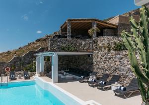 Bazén v ubytování Diana Villa Mykonos nebo v jeho okolí