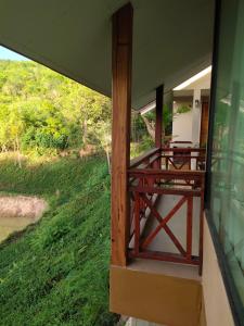 Ta KhliにあるMamaungpaa Hill resortの外側からの眺め