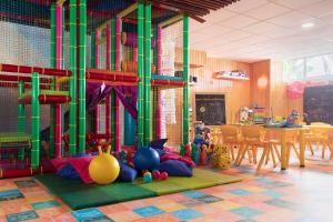 Dětský klub v ubytování Hotel Palia Las Palomas