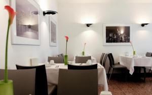 Restaurant o un lloc per menjar a Hotel Topas Frankfurt City