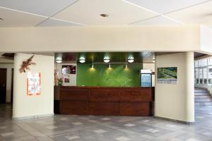 Fuajee või vastuvõtt majutusasutuses Kompas Hotel