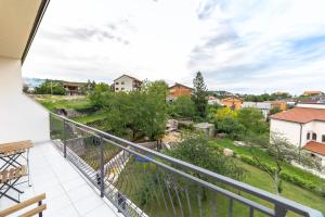 Balkón nebo terasa v ubytování Apartments Raspolic